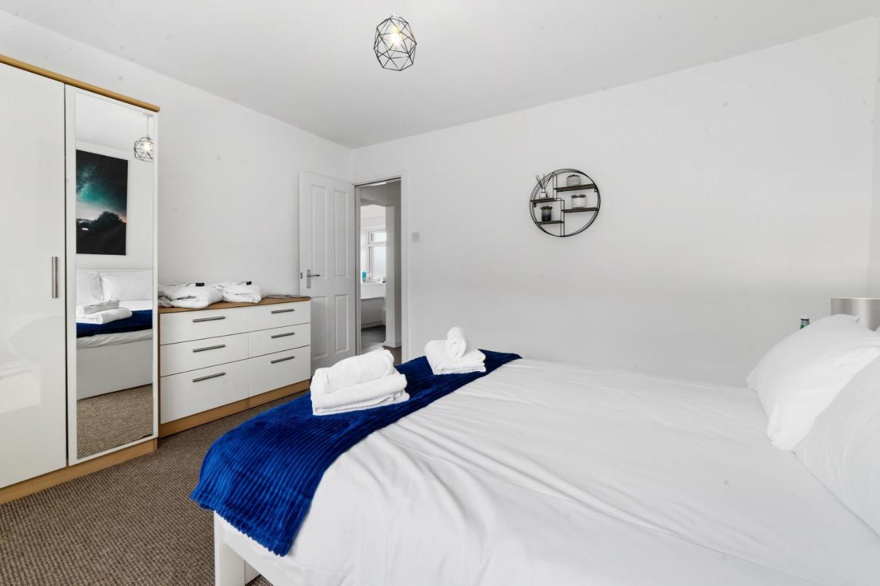 Village Cwtch Whitchurch 2 Bedroom Apartment Cardiff Eksteriør billede